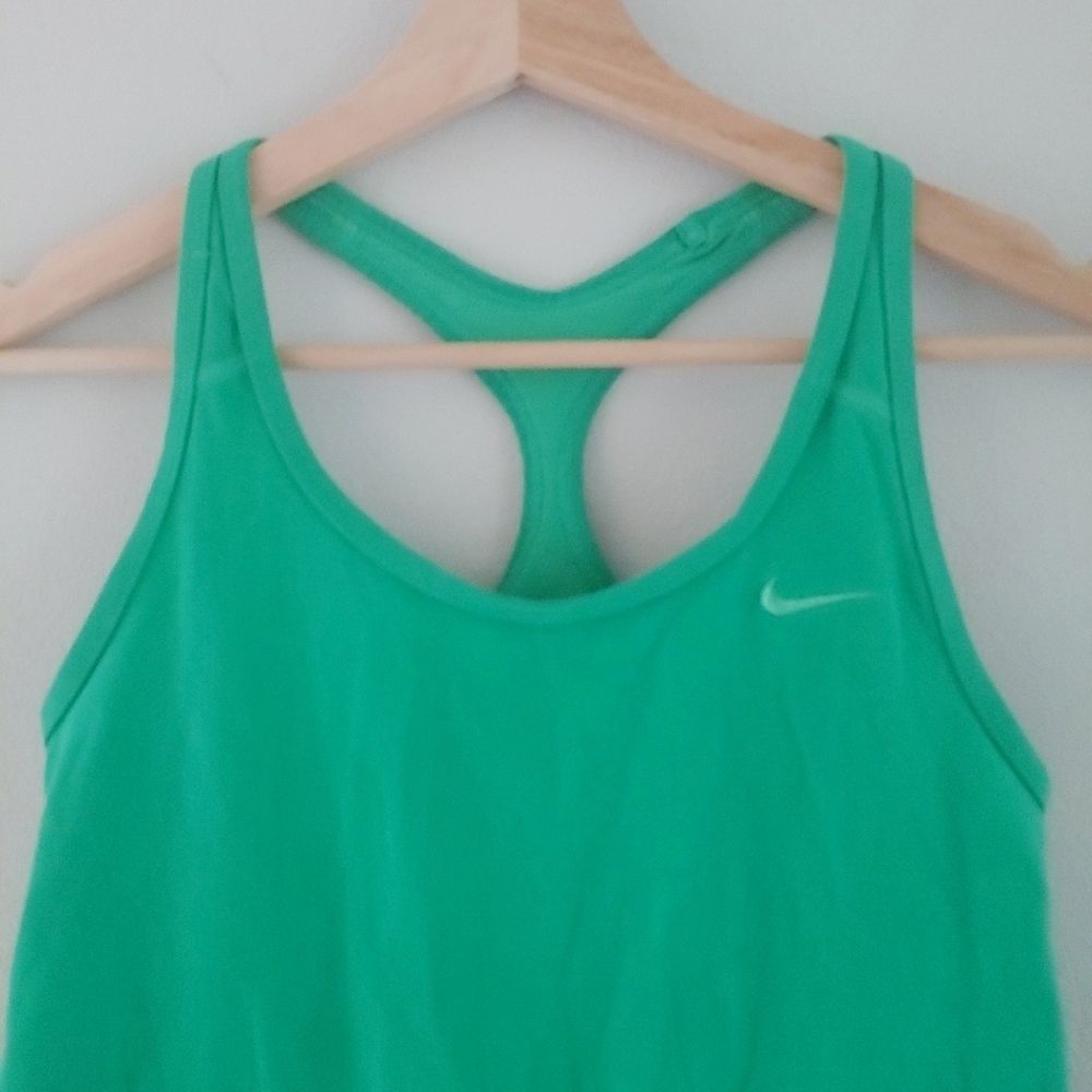 Nike soft green dri-fit tank top - Picture 4 of 7